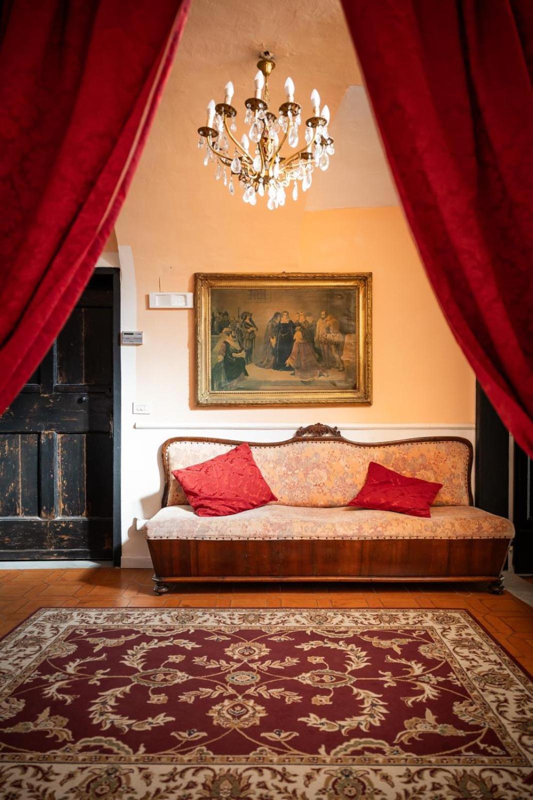 La Foresteria Di Palazzo Picedi Benettini Sarzana Exterior foto